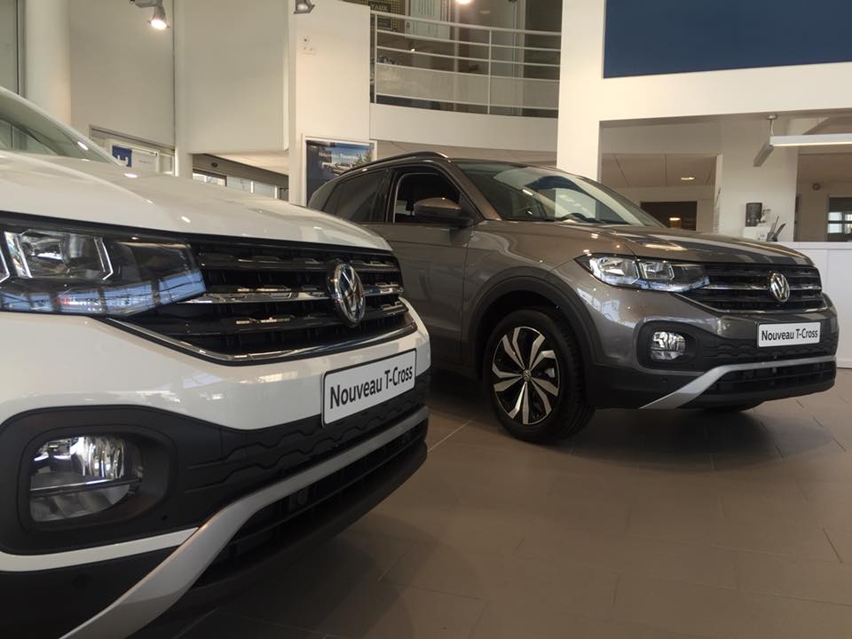 Volkswagen T-Cross></a>
Petite soeur de celle de Montauban, la concession Volkswagen et Volkswagen utilitaires Cahors JPR Automobiles vous accueille pour dcouvrir la gamme complte du constructeur numro un en Allemagne.
Vous trouvez dans notre concession les vhicules d'occasion Volkswagen 